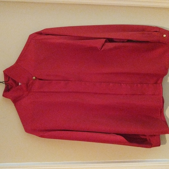 That's Me Red Silky blouse - Picture 1 of 4